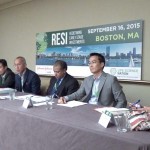 鑽石生技副總裁湯竣鈞（圖左三）應RESI 大會邀請出席座談。